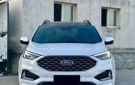 Ford Edge II рестайлинг, 2020 год, 2 230 000 рублей, 2 фотография