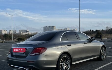 Mercedes-Benz E-Класс, 2019 год, 4 050 000 рублей, 7 фотография