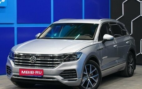 Volkswagen Touareg III, 2019 год, 5 540 000 рублей, 2 фотография