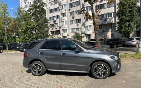 Mercedes-Benz GLE, 2018 год, 4 800 000 рублей, 3 фотография