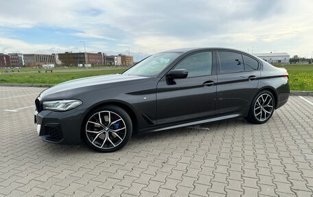 BMW 5 серия, 2020 год, 6 700 000 рублей, 2 фотография