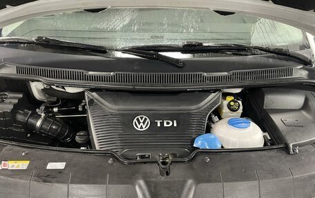 Volkswagen Caravelle T6 рестайлинг, 2021 год, 6 200 000 рублей, 2 фотография