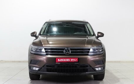 Volkswagen Tiguan II, 2018 год, 2 699 000 рублей, 3 фотография