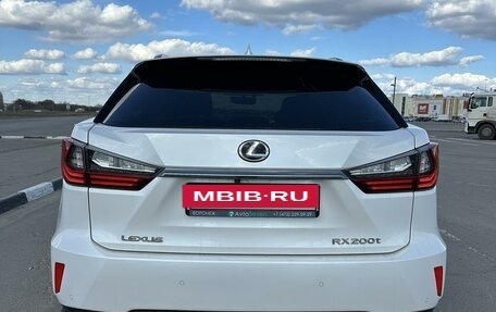 Lexus RX IV рестайлинг, 2017 год, 4 270 000 рублей, 3 фотография