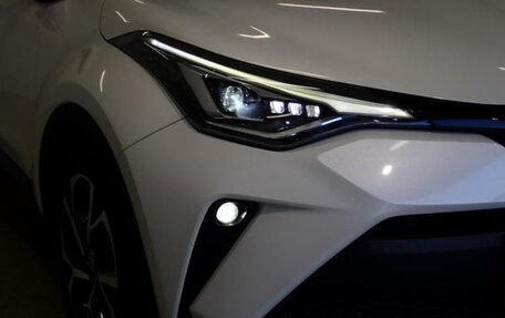Toyota C-HR I рестайлинг, 2021 год, 1 900 000 рублей, 6 фотография
