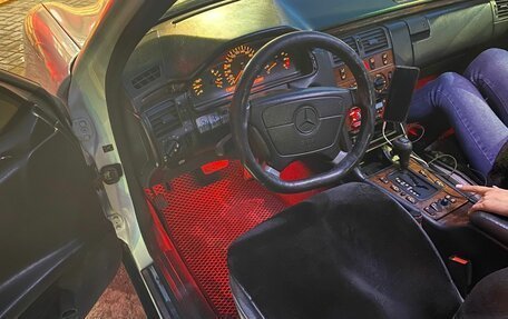 Mercedes-Benz E-Класс, 1997 год, 420 000 рублей, 5 фотография