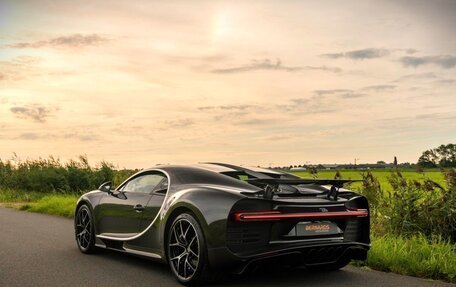 Bugatti Chiron, 2021 год, 430 000 000 рублей, 3 фотография