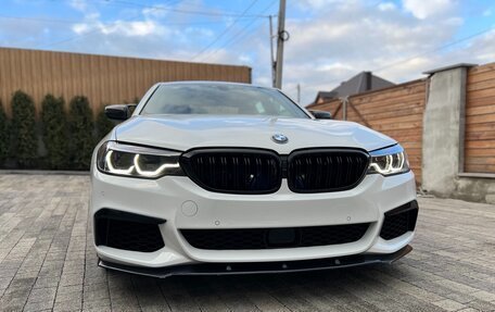 BMW 5 серия, 2019 год, 7 450 000 рублей, 4 фотография