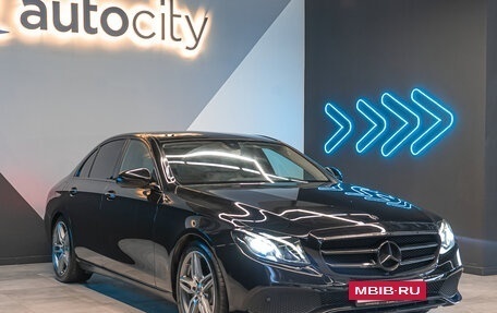 Mercedes-Benz E-Класс, 2017 год, 3 450 000 рублей, 5 фотография