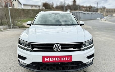 Volkswagen Tiguan II, 2017 год, 2 150 000 рублей, 3 фотография