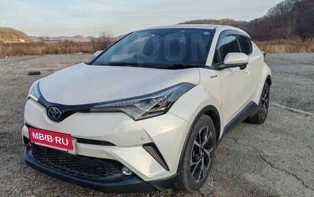 Toyota C-HR I рестайлинг, 2018 год, 2 150 000 рублей, 2 фотография