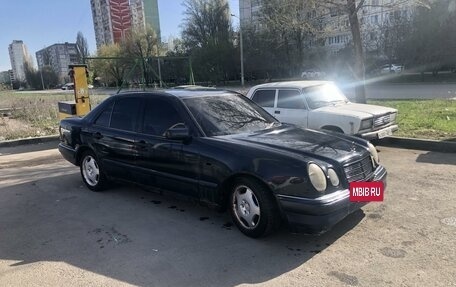 Mercedes-Benz E-Класс, 1997 год, 175 000 рублей, 3 фотография