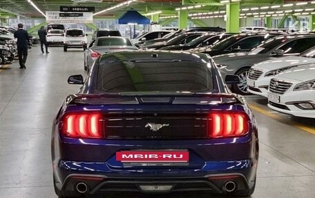 Ford Mustang VI рестайлинг, 2020 год, 3 004 000 рублей, 3 фотография