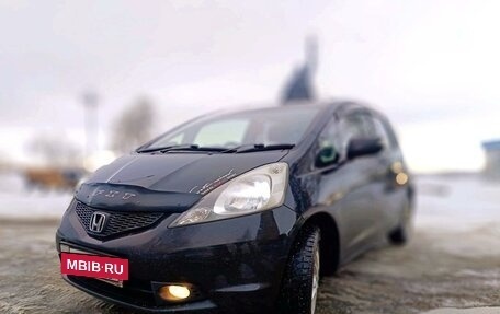 Honda Fit III, 2010 год, 800 000 рублей, 3 фотография