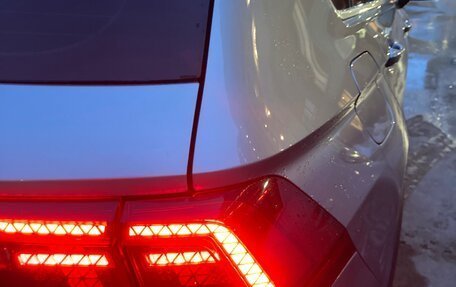 Volkswagen Tiguan II, 2019 год, 3 399 000 рублей, 2 фотография