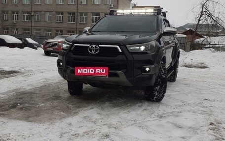 Toyota Hilux VIII, 2017 год, 4 000 000 рублей, 2 фотография