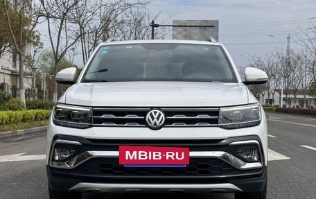 Volkswagen T-Cross I, 2020 год, 1 850 000 рублей, 2 фотография