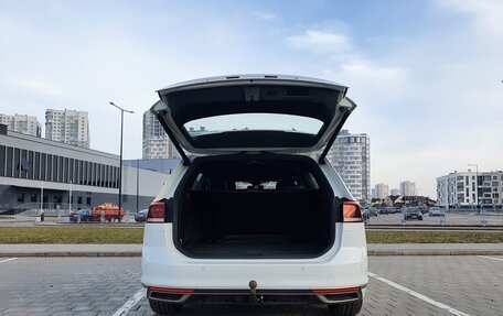 Volkswagen Passat B8 рестайлинг, 2020 год, 2 650 000 рублей, 3 фотография