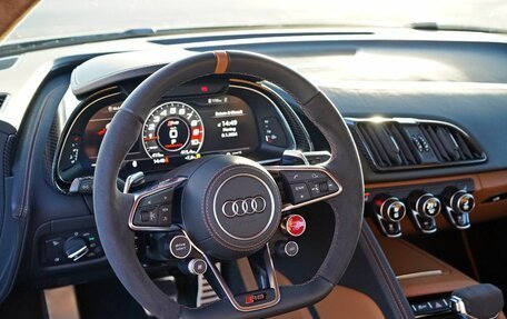 Audi R8, 2023 год, 28 000 000 рублей, 2 фотография