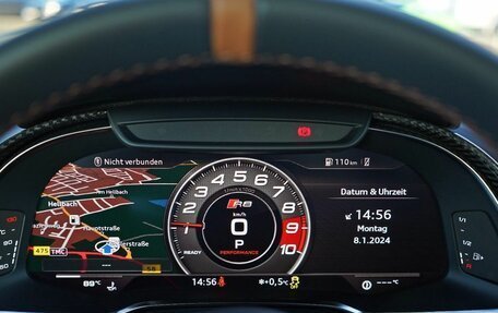 Audi R8, 2023 год, 28 000 000 рублей, 7 фотография