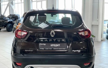 Renault Kaptur I рестайлинг, 2017 год, 1 600 000 рублей, 4 фотография