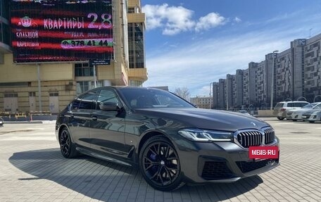 BMW 5 серия, 2020 год, 5 880 000 рублей, 2 фотография