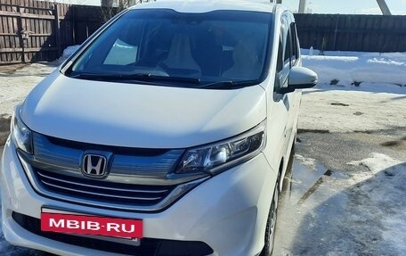 Honda Freed II, 2019 год, 1 820 000 рублей, 2 фотография