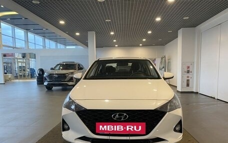 Hyundai Solaris II рестайлинг, 2021 год, 1 595 000 рублей, 8 фотография