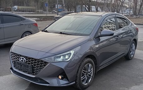 Hyundai Solaris II рестайлинг, 2021 год, 1 785 000 рублей, 2 фотография
