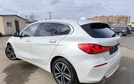 BMW 1 серия, 2021 год, 2 742 000 рублей, 3 фотография