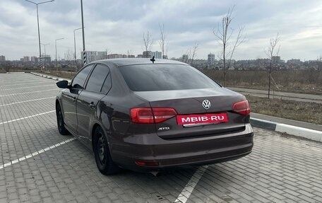 Volkswagen Jetta VI, 2015 год, 1 400 000 рублей, 4 фотография