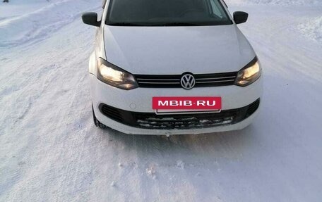 Volkswagen Polo VI (EU Market), 2012 год, 765 000 рублей, 2 фотография