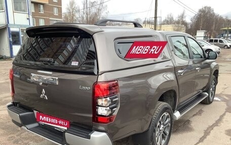 Mitsubishi L200 IV рестайлинг, 2019 год, 3 249 000 рублей, 4 фотография