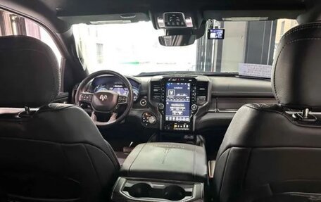 Dodge RAM IV, 2019 год, 12 000 000 рублей, 5 фотография