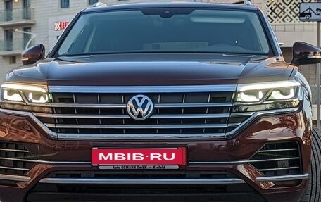 Volkswagen Touareg III, 2019 год, 5 590 000 рублей, 5 фотография