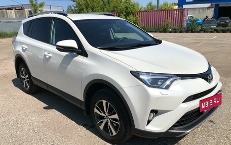 Toyota RAV4, 2017 год, 3 500 000 рублей, 3 фотография