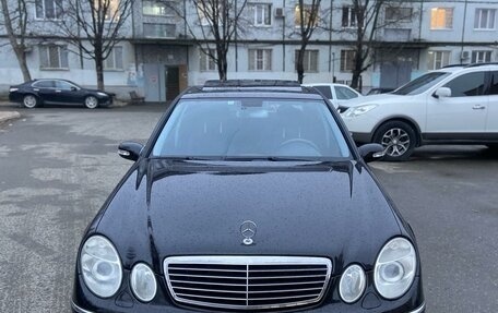 Mercedes-Benz E-Класс, 2005 год, 1 250 000 рублей, 3 фотография