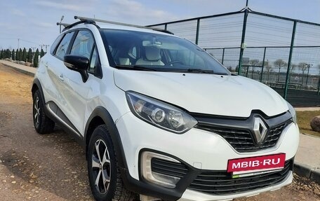 Renault Kaptur I рестайлинг, 2018 год, 1 250 000 рублей, 2 фотография