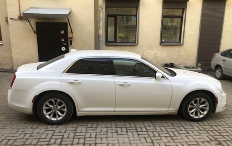 Chrysler 300C II, 2015 год, 2 050 000 рублей, 3 фотография