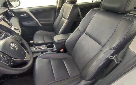 Toyota RAV4, 2013 год, 2 200 000 рублей, 7 фотография