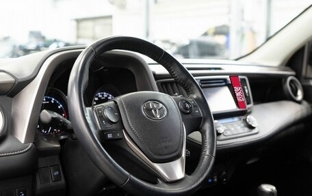 Toyota RAV4, 2016 год, 2 560 000 рублей, 5 фотография