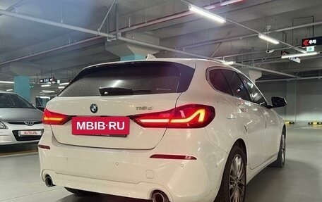 BMW 1 серия, 2020 год, 2 300 005 рублей, 4 фотография