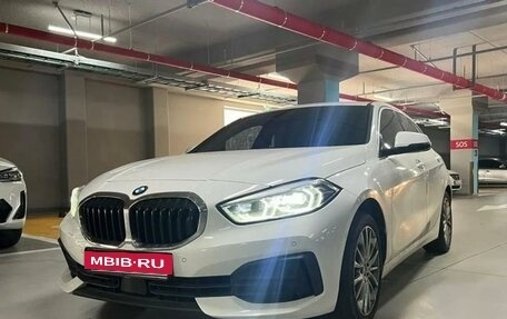 BMW 1 серия, 2020 год, 2 300 005 рублей, 3 фотография