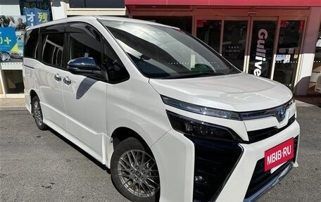 Toyota Voxy III, 2021 год, 1 550 100 рублей, 7 фотография