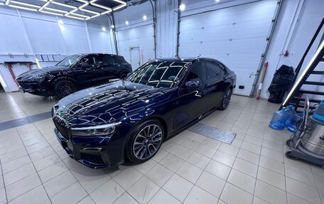 BMW 7 серия, 2020 год, 7 100 000 рублей, 3 фотография