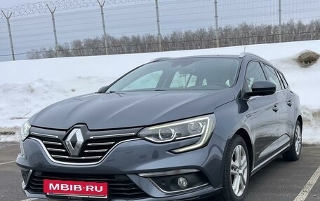 Renault Megane IV, 2018 год, 1 560 000 рублей, 2 фотография