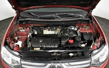 Mitsubishi Outlander III рестайлинг 3, 2013 год, 1 275 000 рублей, 8 фотография