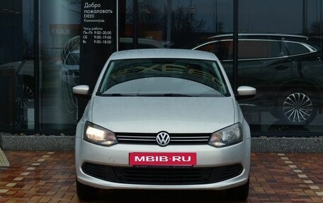 Volkswagen Polo VI (EU Market), 2011 год, 825 000 рублей, 2 фотография