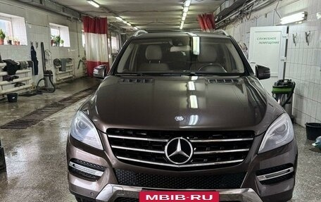 Mercedes-Benz M-Класс, 2013 год, 3 300 000 рублей, 2 фотография