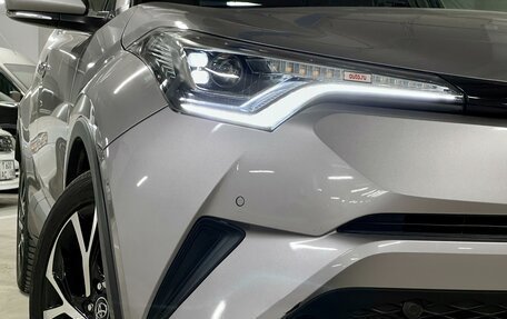 Toyota C-HR I рестайлинг, 2017 год, 1 960 000 рублей, 3 фотография